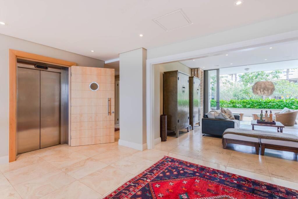 Outstanding V&A Marina Waterfront Apartment 开普敦 外观 照片